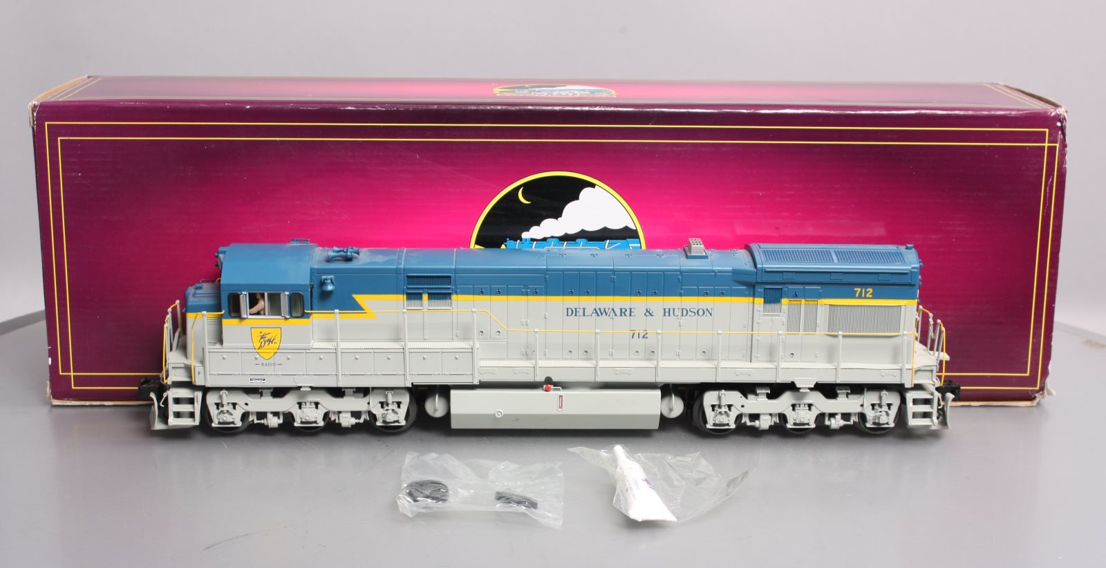 MTH 20-20366-1 O Delaware & Hudson GE U30C Diesel Engine w/Proto-Sound 3.0