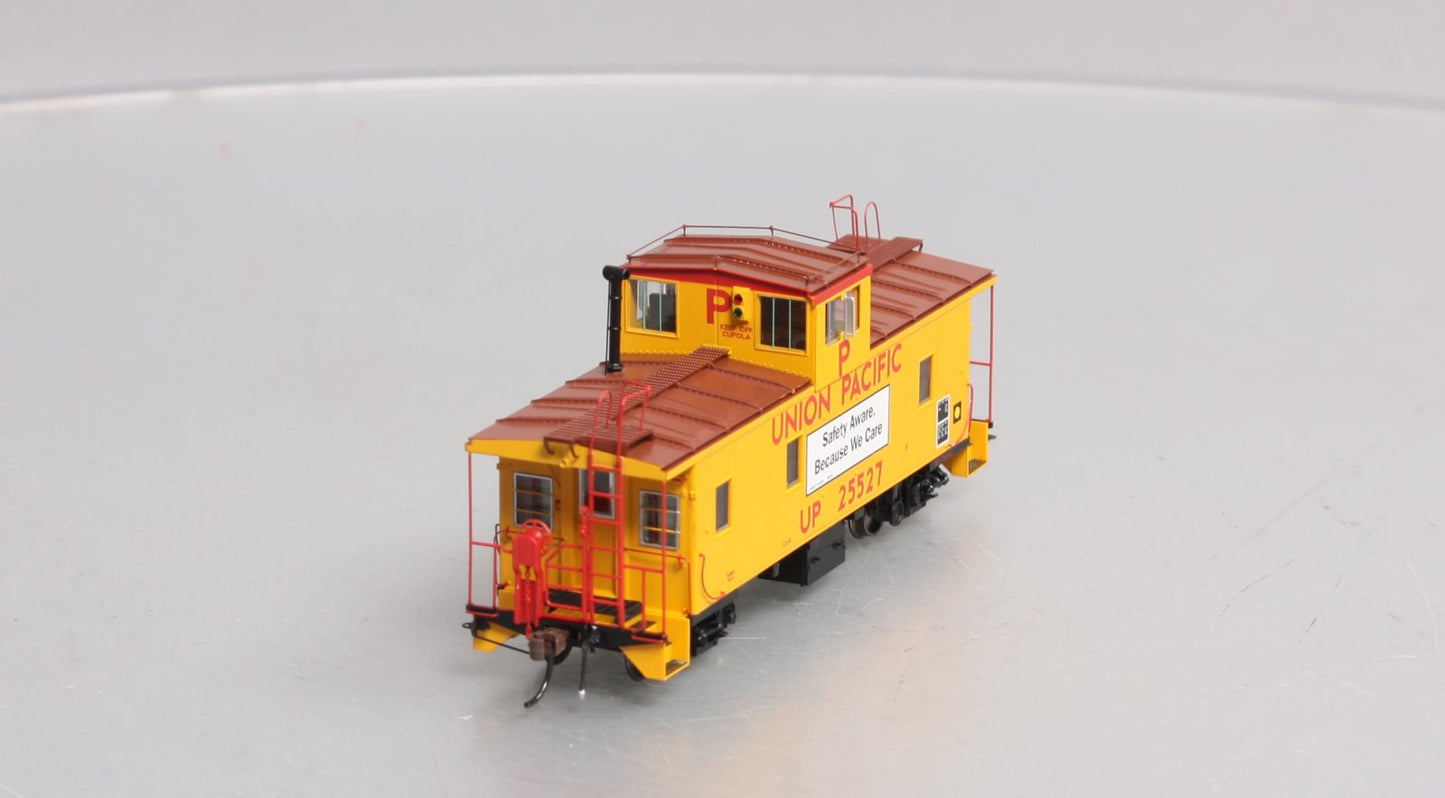 Athearn G78559 HO Union Pacific CA-8 Late Caboose with Lights #25527