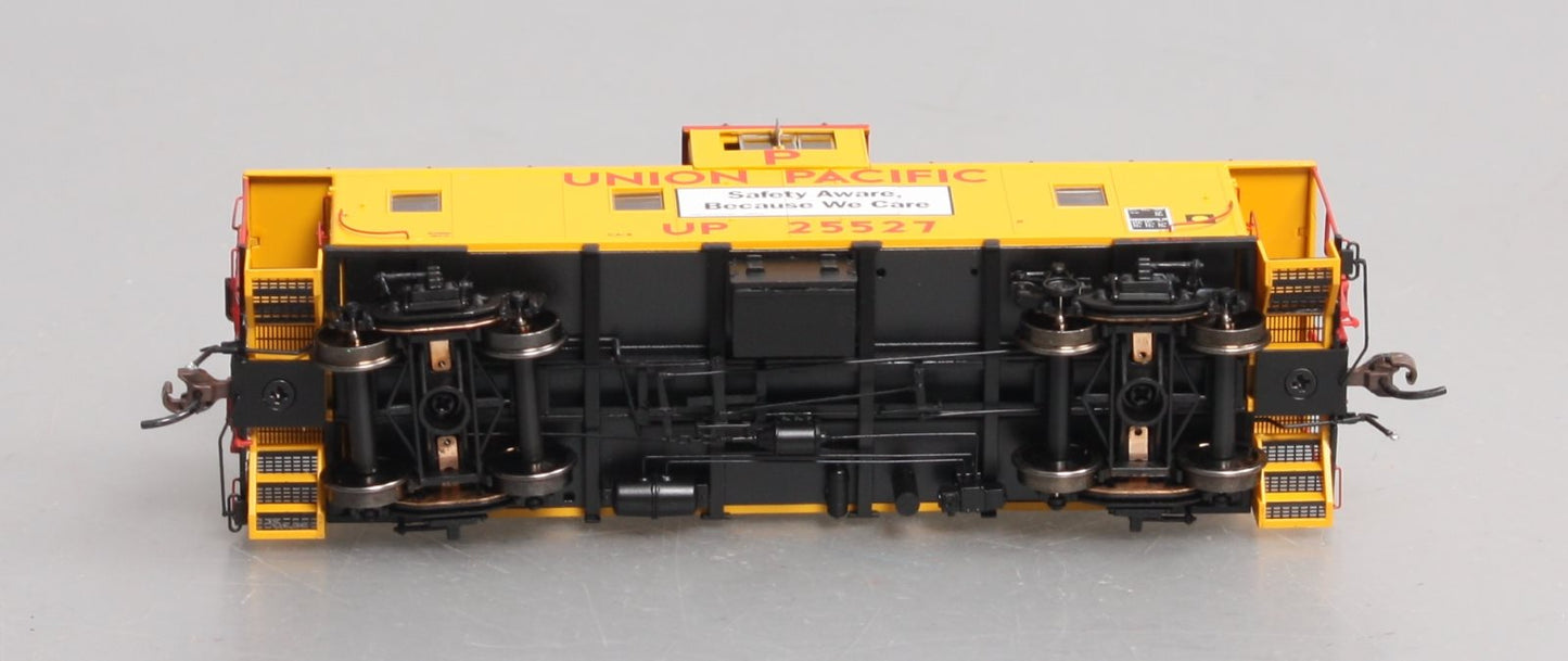 Athearn G78559 HO Union Pacific CA-8 Late Caboose with Lights #25527