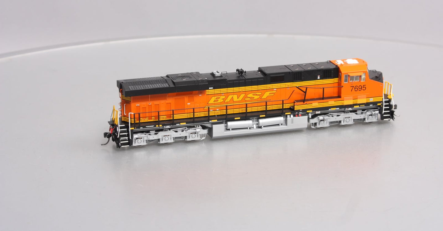 InterMountain 49726 HO BNSF ES44DC Diesel Locomotive #7695