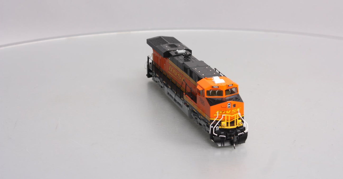 InterMountain 49726 HO BNSF ES44DC Diesel Locomotive #7695