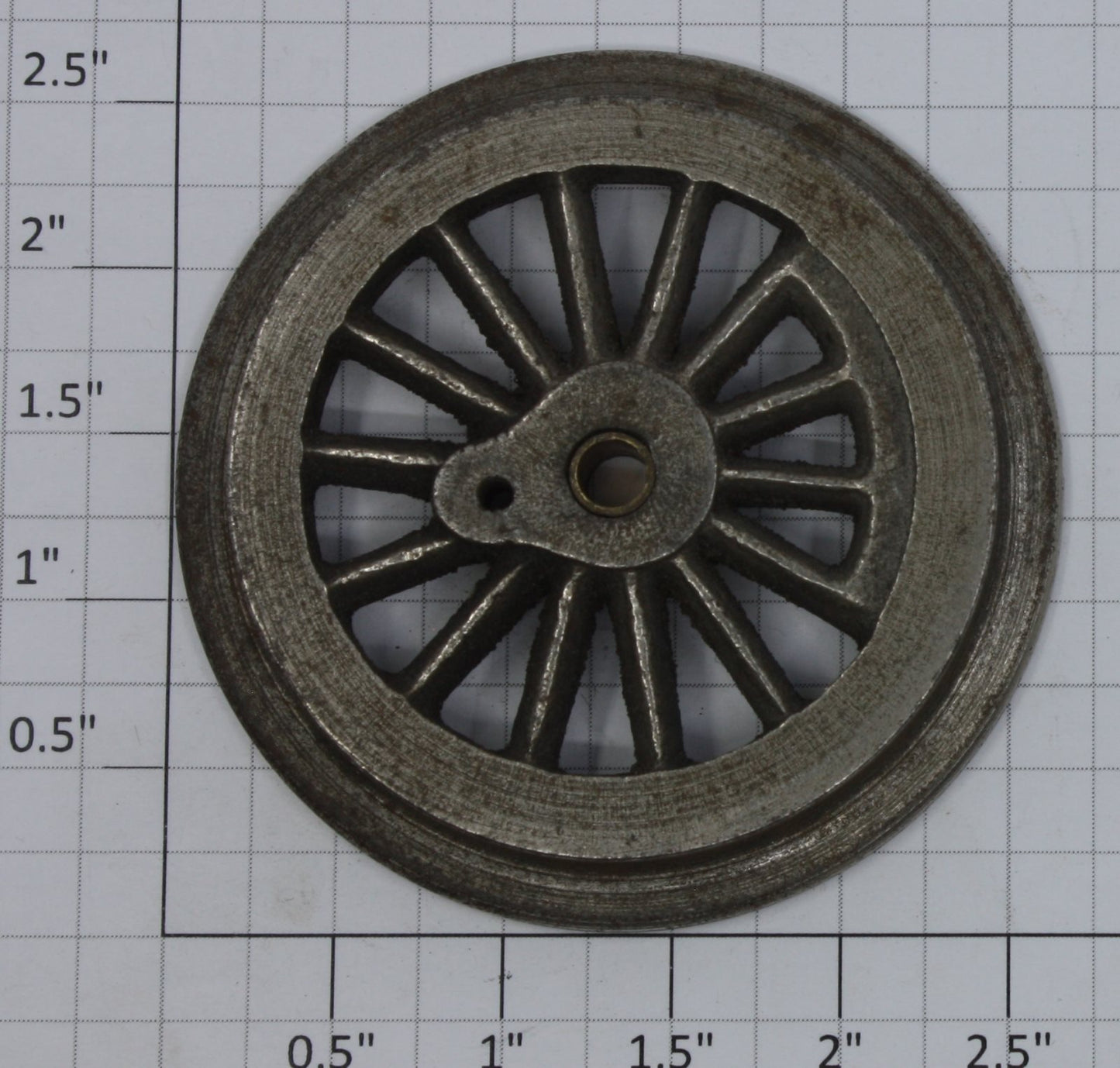 Lionel 5L-40 Cast Iron Thick Rim Spoked 2-5/8" Std Gauge Loco Plain Wheel w/Brng