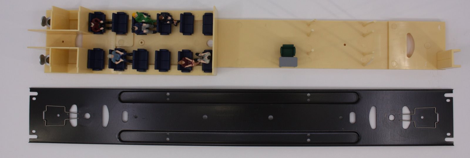 Lionel 21206-13 Streamliner Combine Interior with Frame