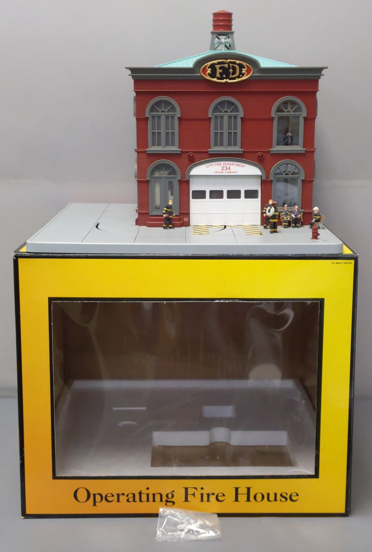 MTH 30-9102 O Gauge Operating Firehouse VG/Box