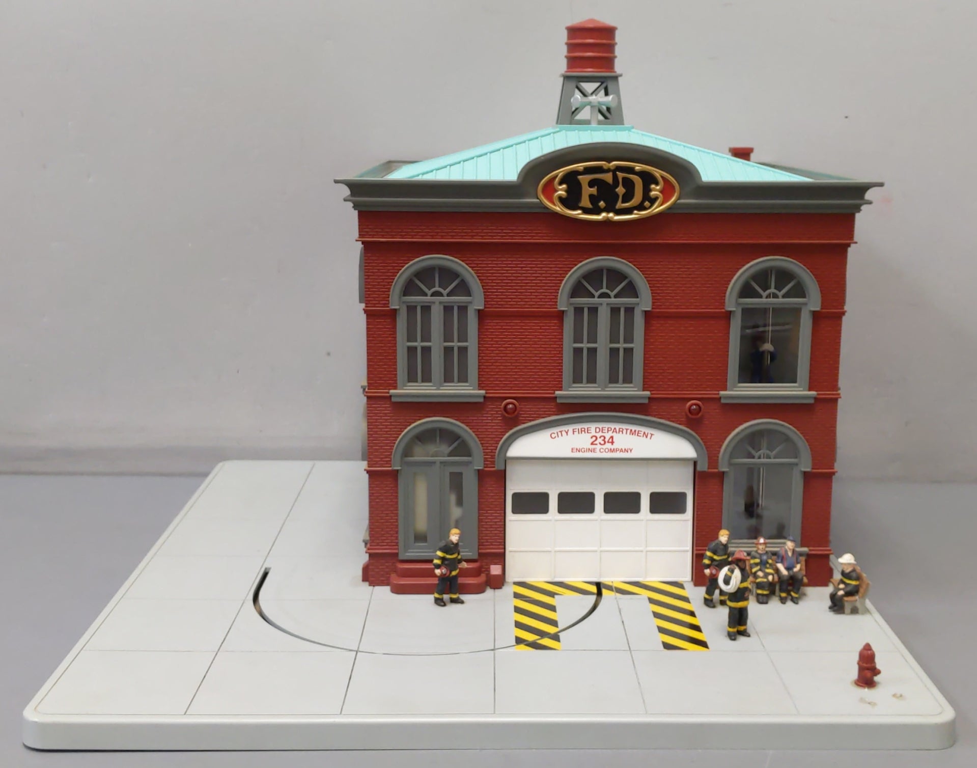 MTH 30-9102 O Gauge Operating Firehouse VG/Box