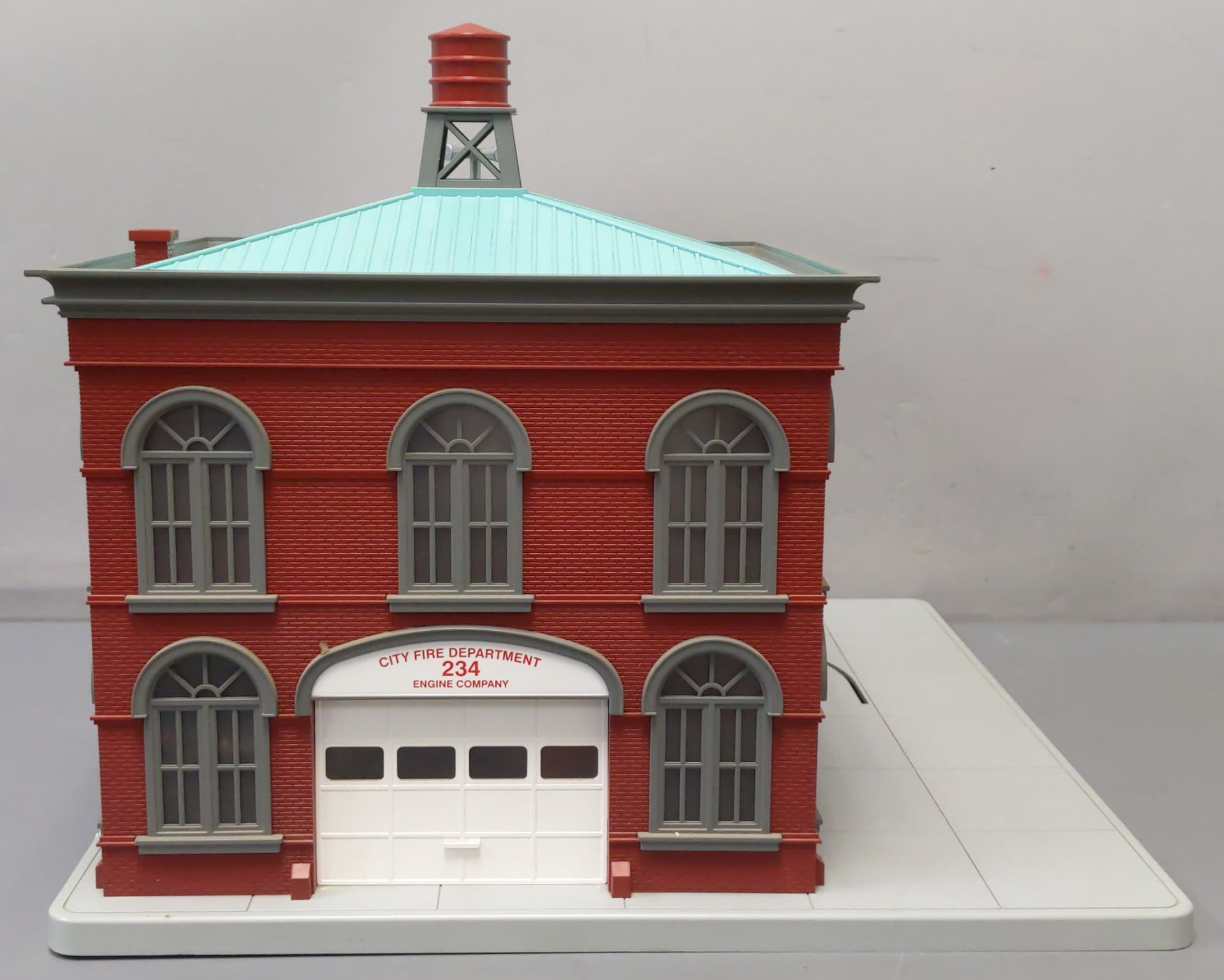 MTH 30-9102 O Gauge Operating Firehouse VG/Box