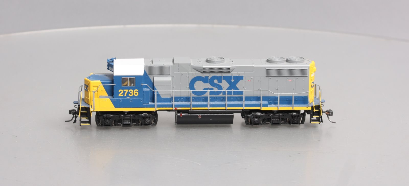 MTH 85-2020-1 HO CSX GP38-2 Diesel Engine with Proto-Sound 3 #2736