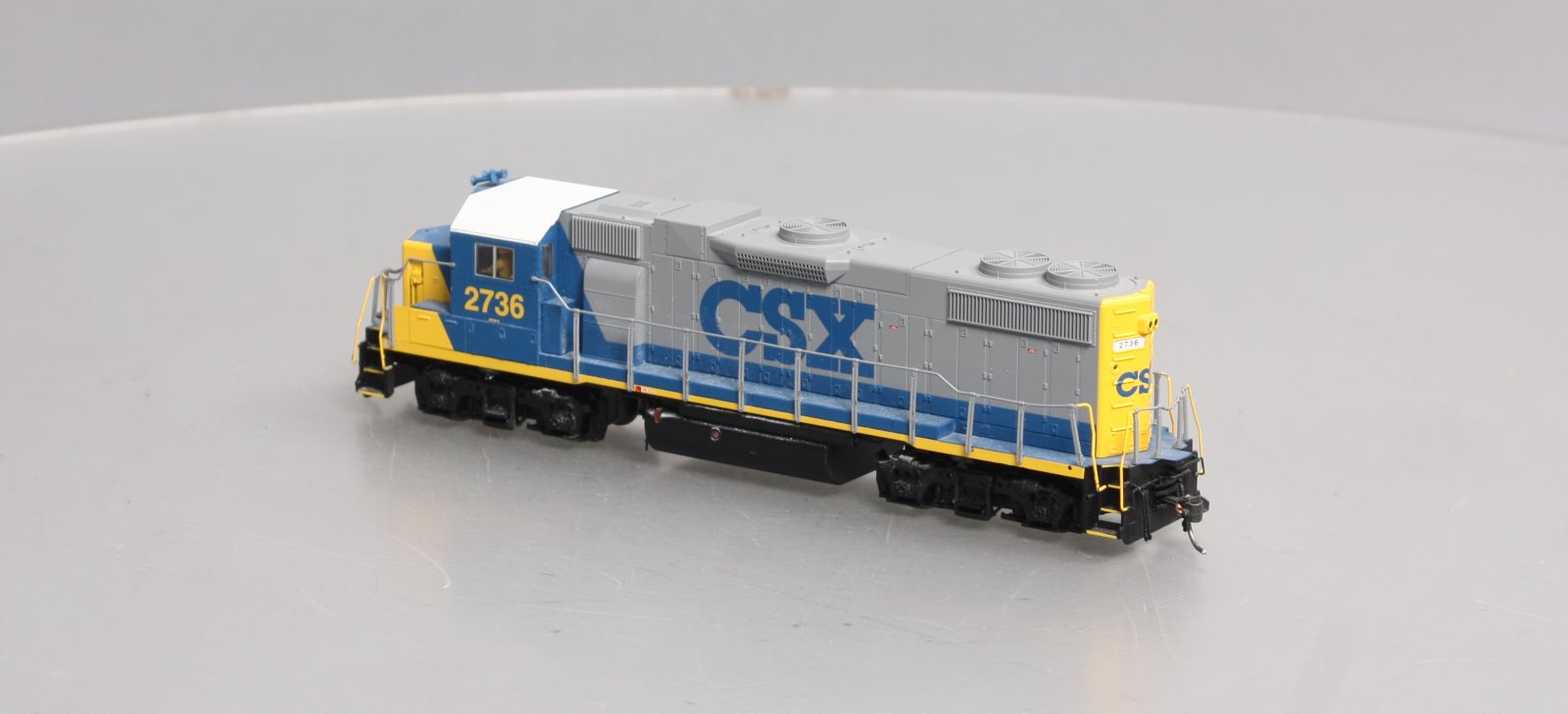 MTH 85-2020-1 HO CSX GP38-2 Diesel Engine with Proto-Sound 3 #2736