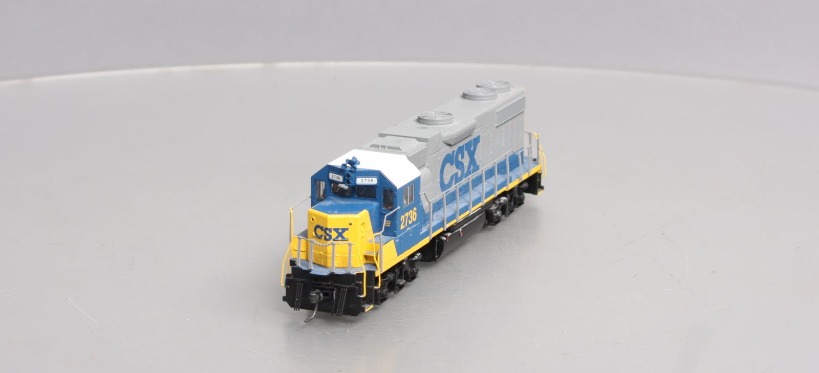 MTH 85-2020-1 HO CSX GP38-2 Diesel Engine with Proto-Sound 3 #2736