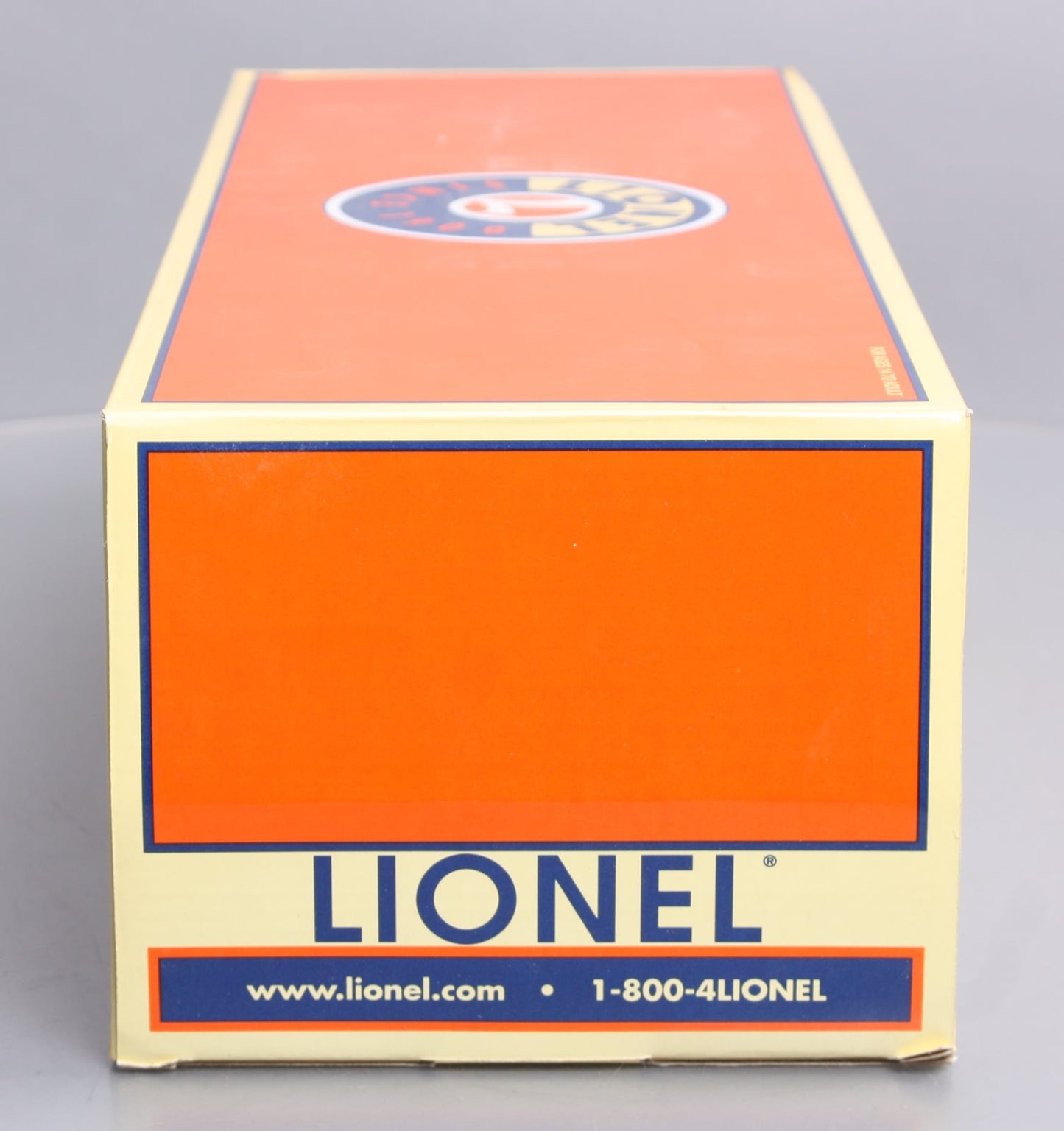 Lionel 6-38998 CSX Non-Powered GP35 Diesel Locomotive #4372