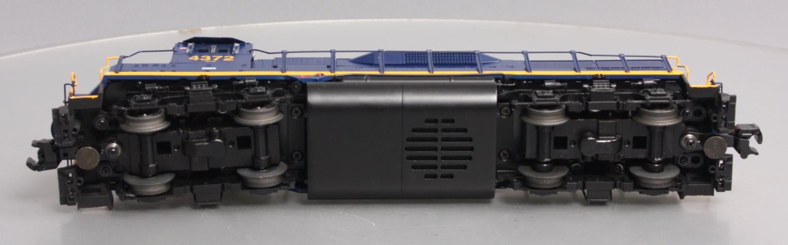 Lionel 6-38998 CSX Non-Powered GP35 Diesel Locomotive #4372 – Trainz