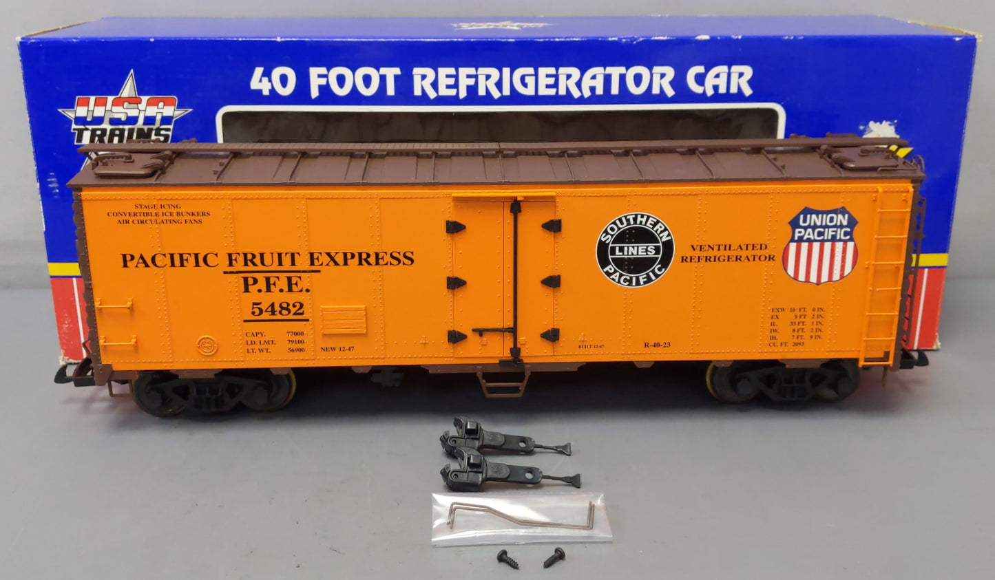 USA Trains 16506 SP/UP - Pacific Fruit Express 40' Reefer Car #2 - Metal Wheels