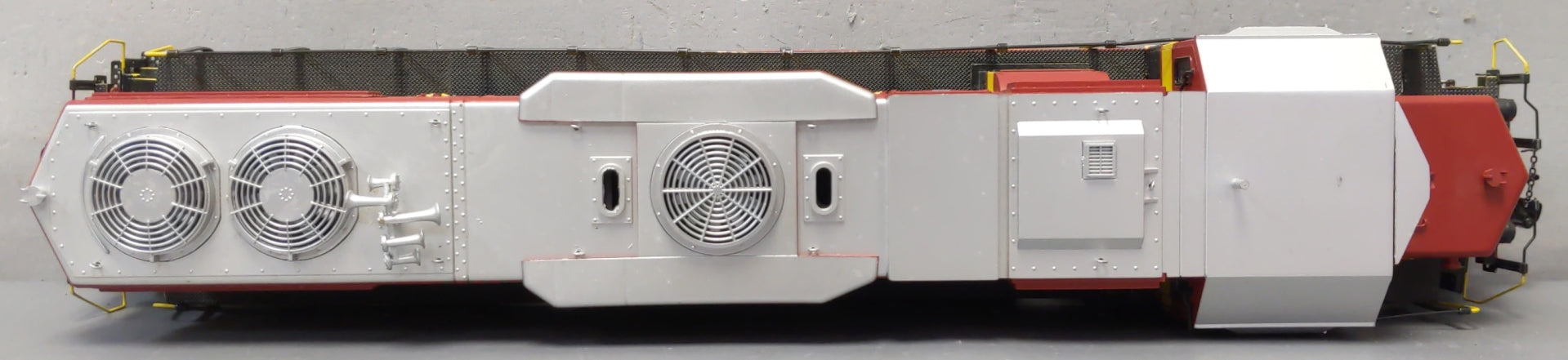 MTH 20-20487-1 O Gauge Kansas City Southern GP38-2 Diesel Engine #1919 with PS3