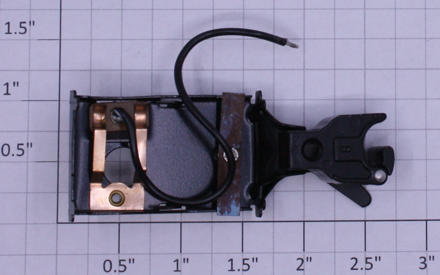 Lionel 474-2 Brakeman Car Operating Coupler Baseplate w/ Special Pickup Shoe