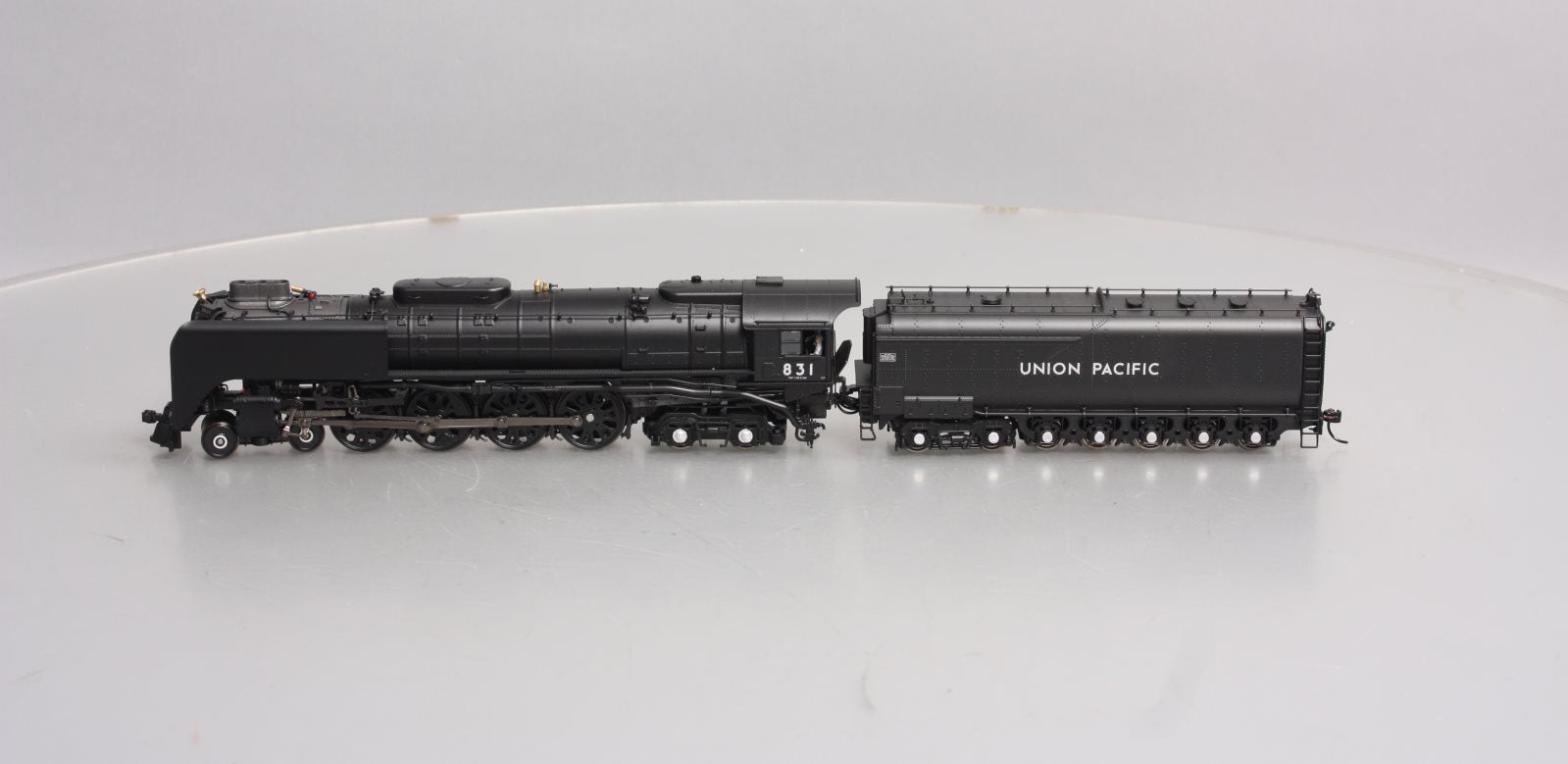 Broadway Limited 7364 HO UP 4-8-4 Class FEF-3 Steam Locomotive Sound/DC/DCC #831