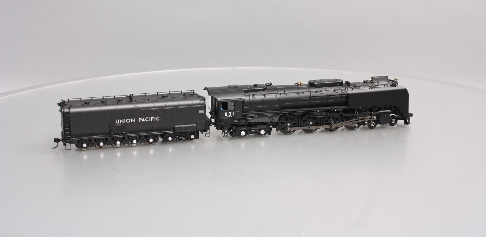 Broadway Limited 7364 HO UP 4-8-4 Class FEF-3 Steam Locomotive Sound/DC/DCC #831