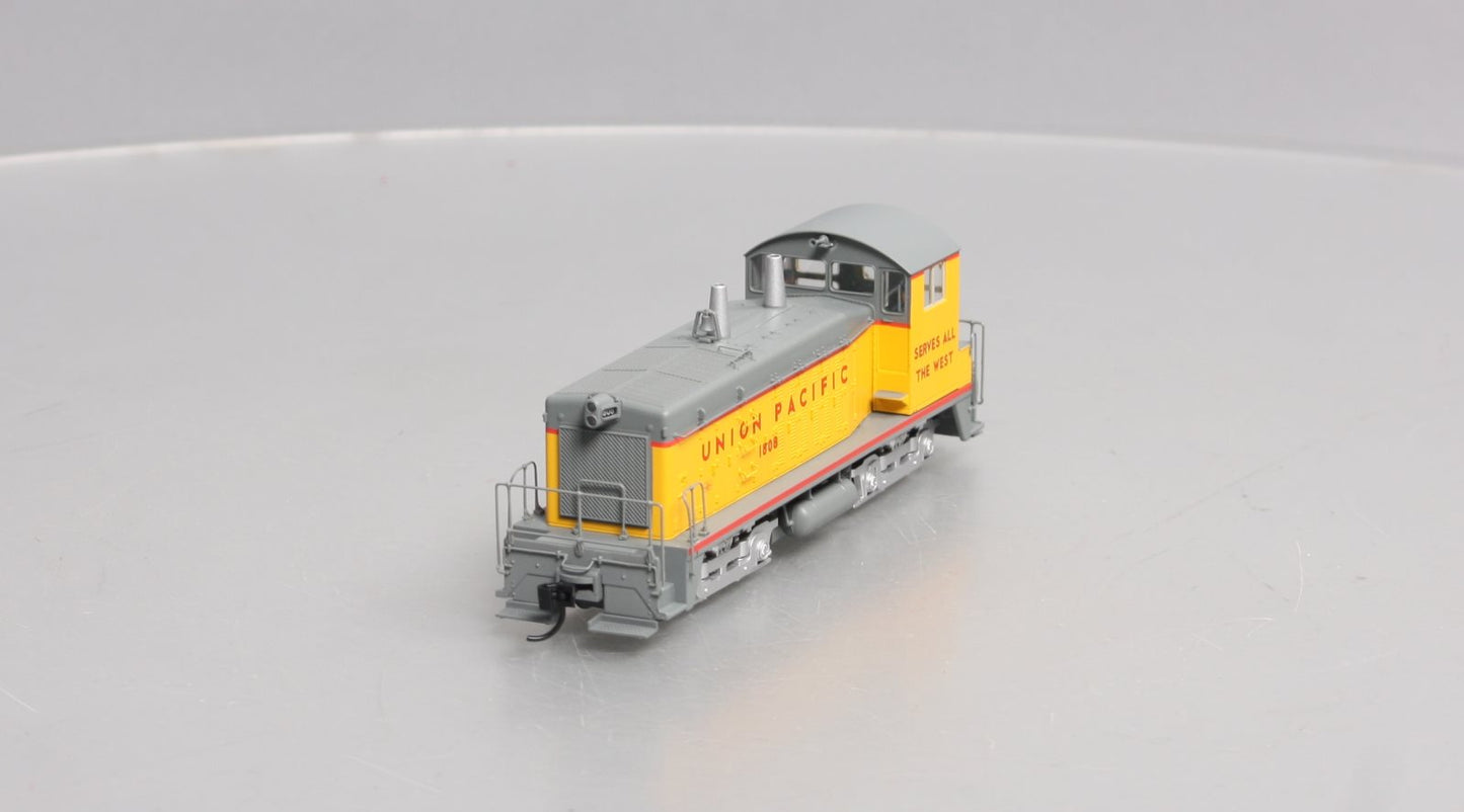 Walthers 910-10662 HO Union Pacific EMD SW7 Diesel Locomotive Standard DC #1808