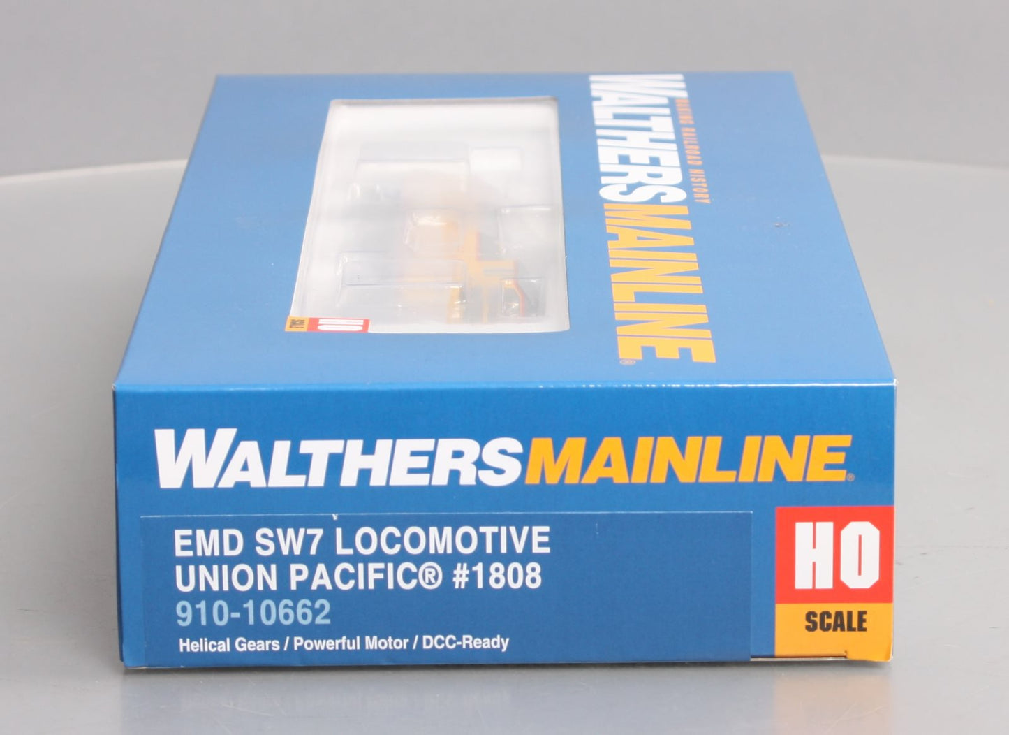Walthers 910-10662 HO Union Pacific EMD SW7 Diesel Locomotive Standard DC #1808