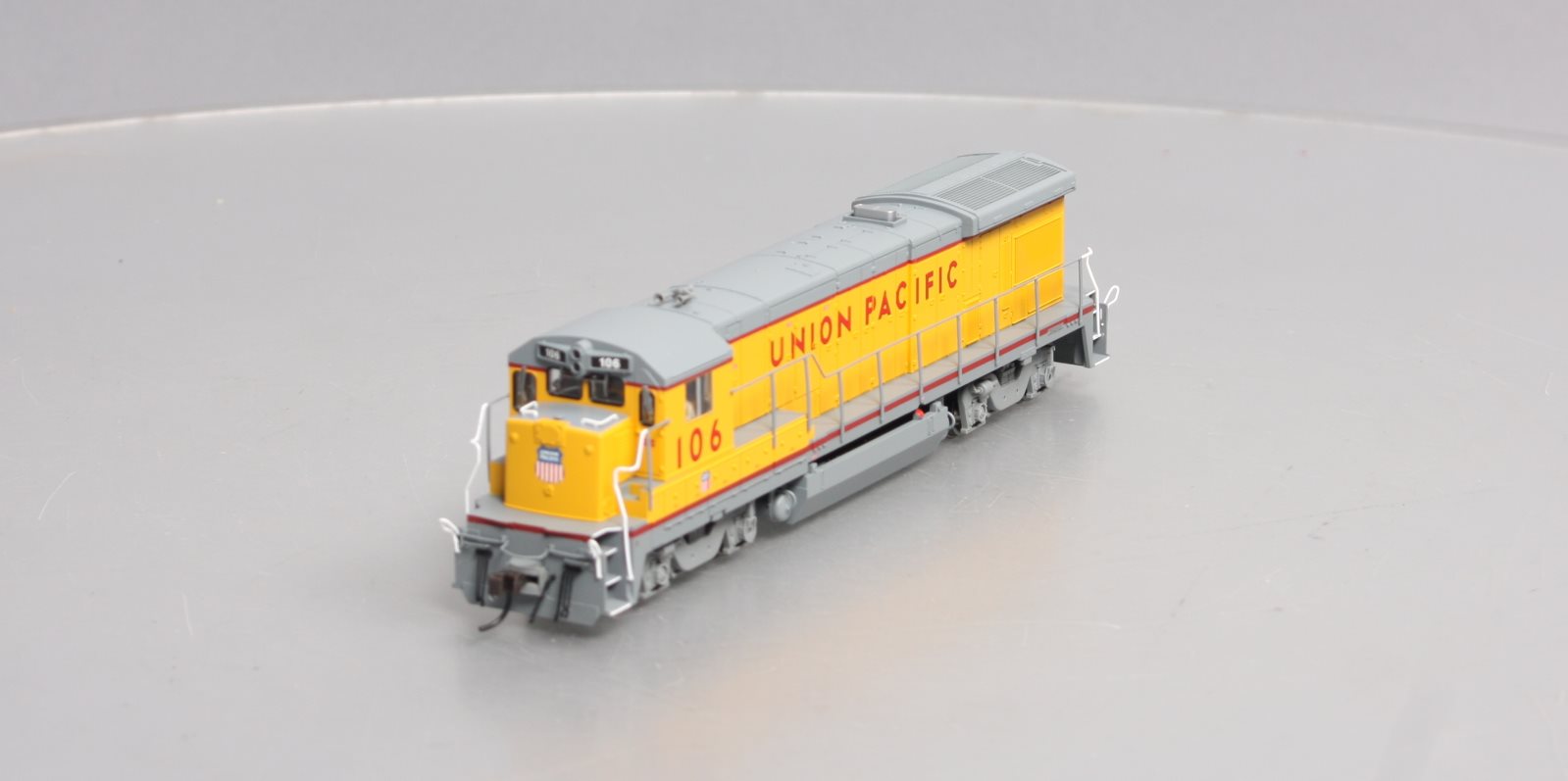 Atlas 8023 HO Scale Union Pacific GE B23-7 Diesel Locomotive #106