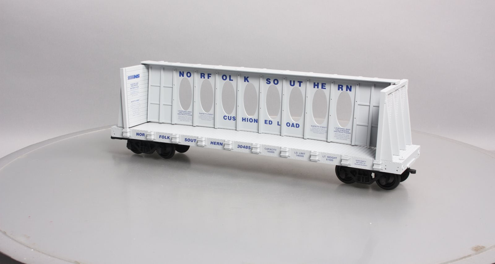USA Trains R17413A G Norfolk Southern Center Beam Flat Car (Gray) #30485