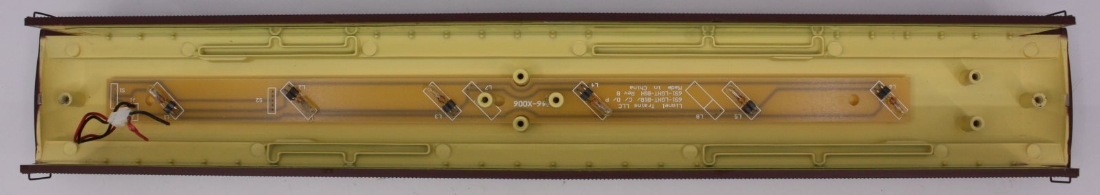Lionel 15557-2 #3472 PRR Commuter Coach Shell