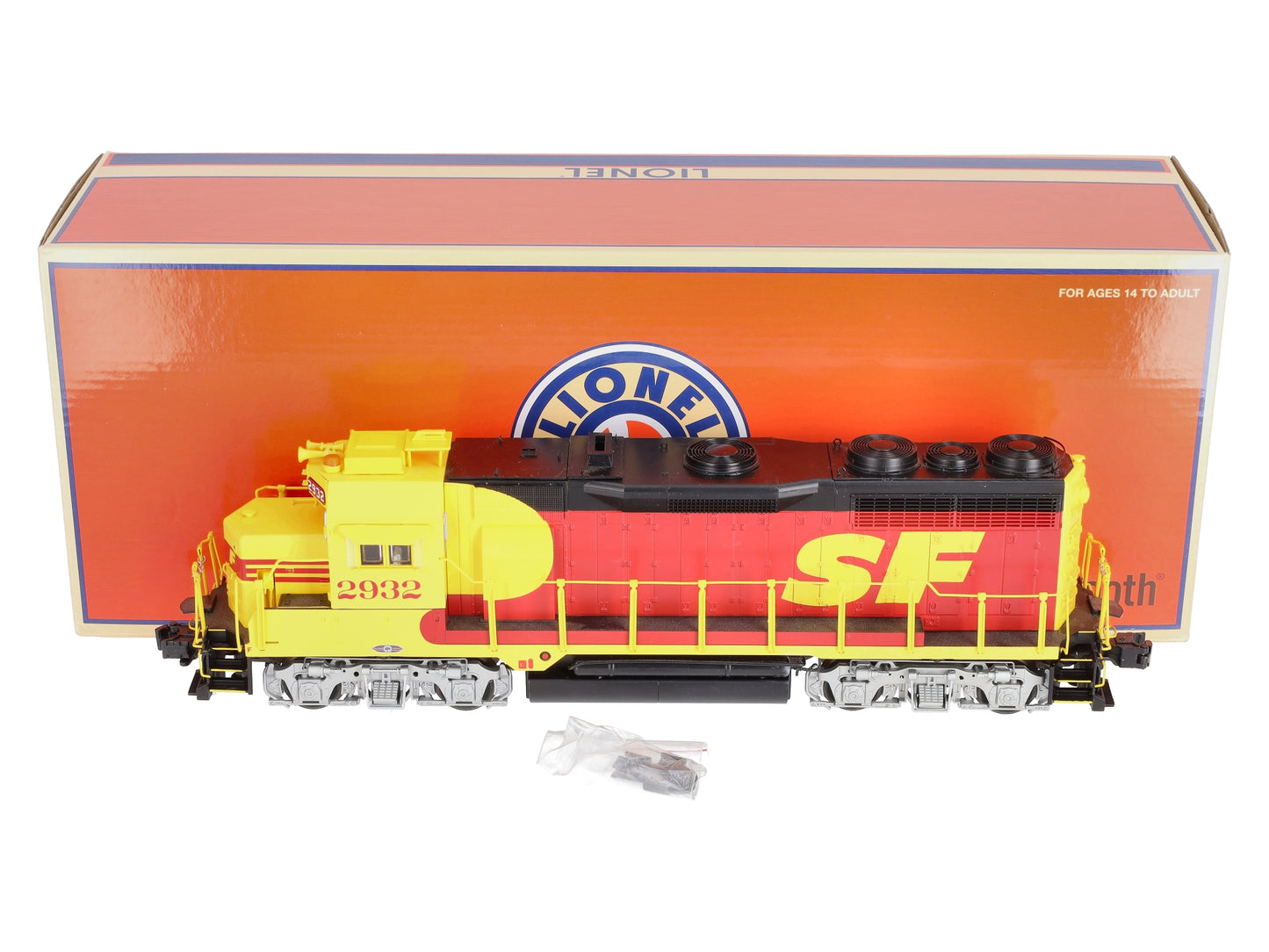 Lionel 1933343 O Gauge Santa Fe GP35 Non-Powered Diesel Engine #2932