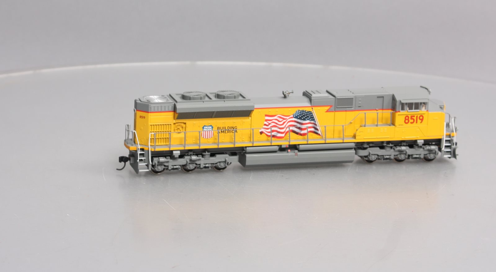 Walthers 910-9853 Union Pacific SD70ACe Diesel Locomotive #8519