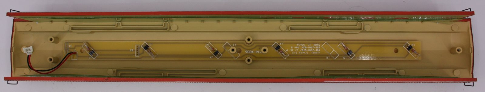 Lionel 25550-2 Southern Pacific Lines Lake Creek Daylight Sleeper Shell