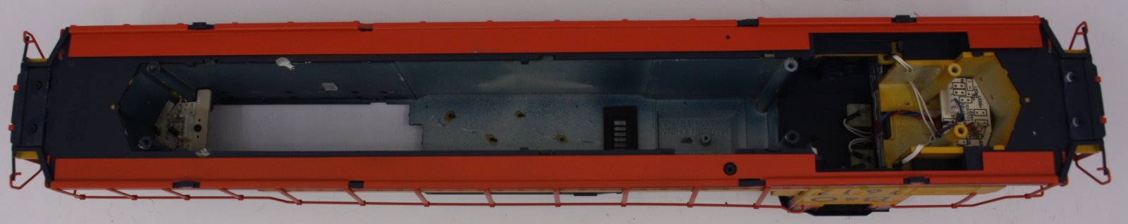 Lionel 28245-2 #7617 SD-40-2 Chessie Shell with Light PCBs