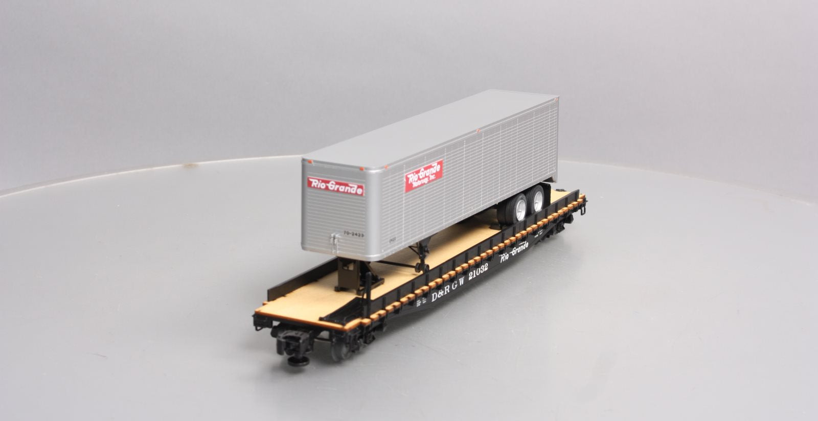 Lionel 6-84880 O Rio Grande PS-4 with 40' Trailer #21032