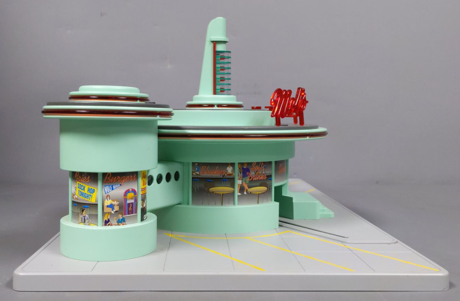 MTH 30-9105 O Mel's Operating Drive-In Restaurant LN/Box