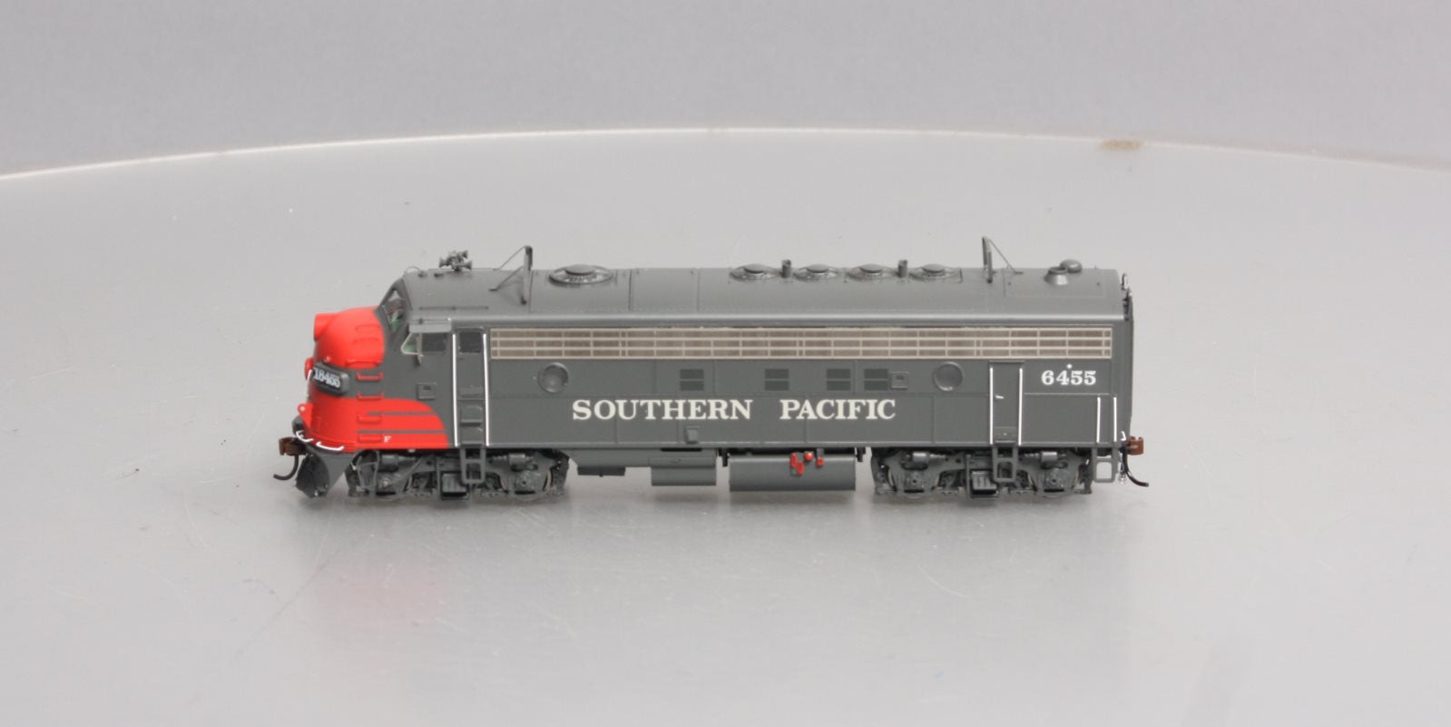 Athearn G22588 HO Southern Pacific FP7A Diesel Locomotive #6455