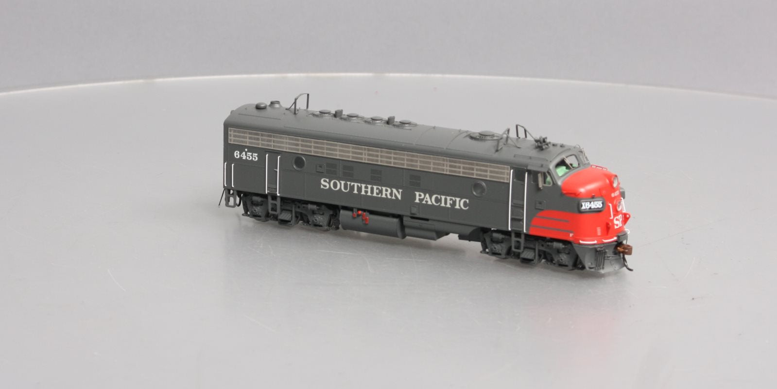 Athearn G22588 HO Southern Pacific FP7A Diesel Locomotive #6455