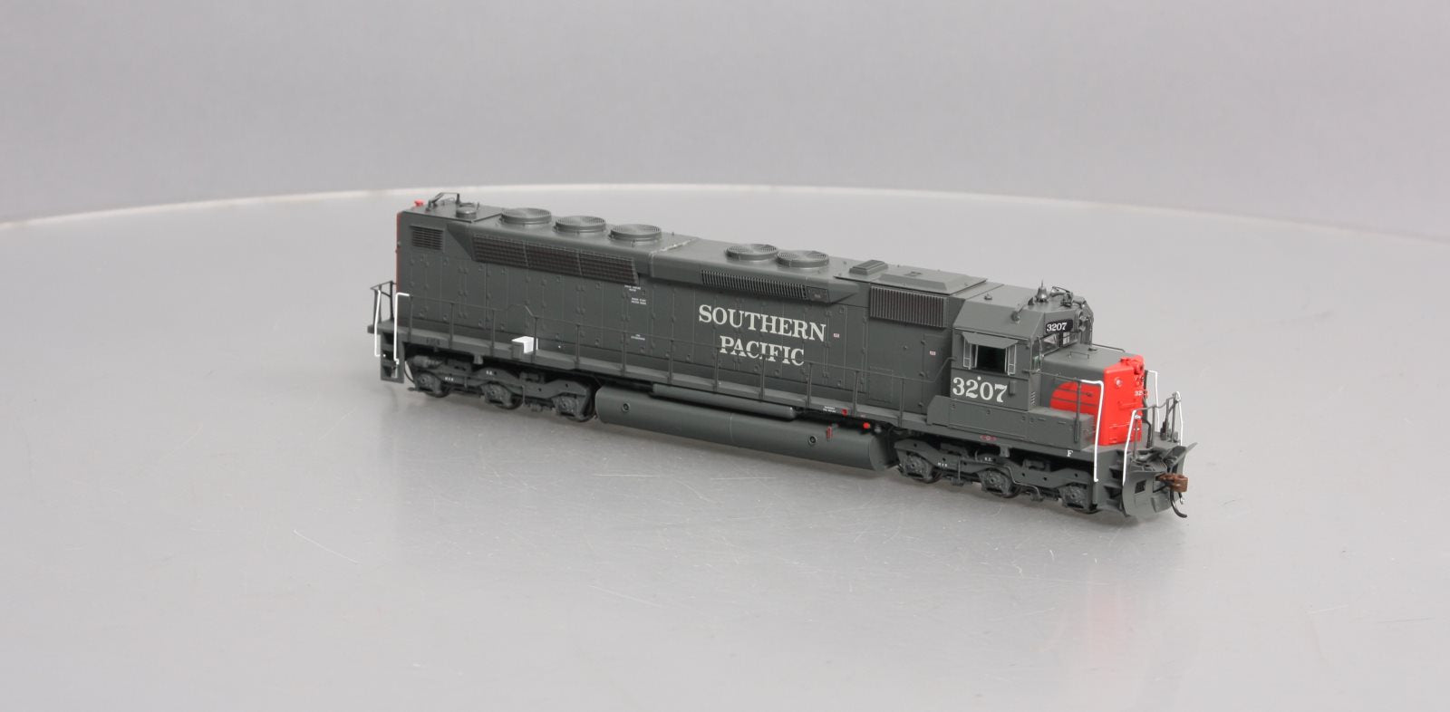 Athearn G63608 HO Southern Pacific SDP45 Diesel Locomotive #3207