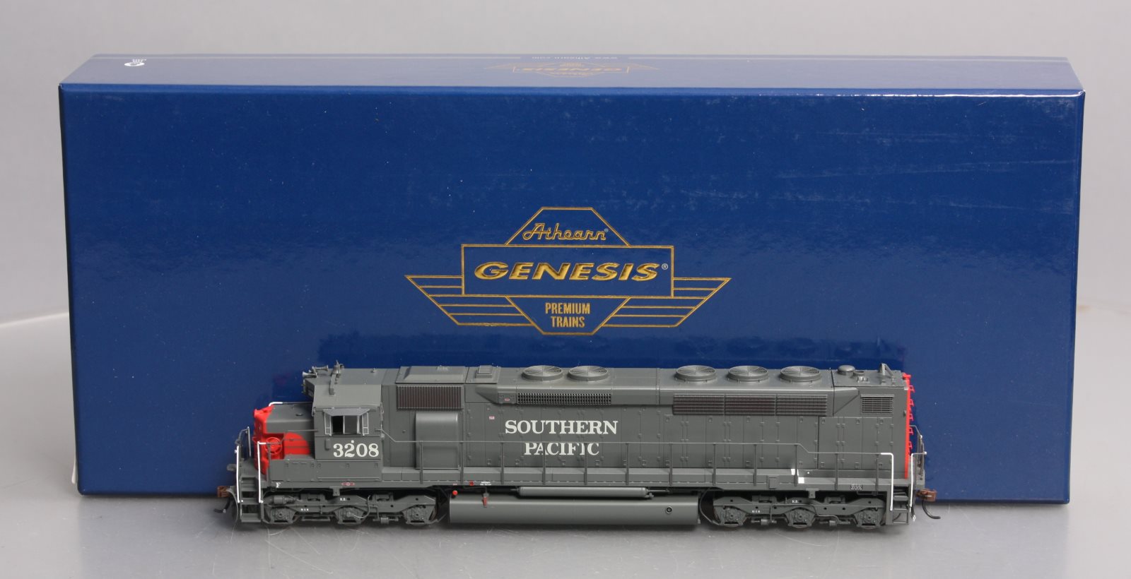 Athearn G63621 HO Southern Pacific SDP45 Diesel Locomotive #3208