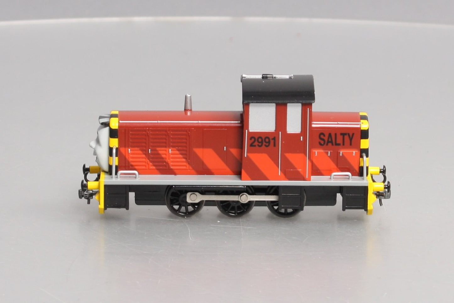 Bachmann 58804 HO Thomas & Friends Salty Diesel Locomotive w/Moving Eyes #2991