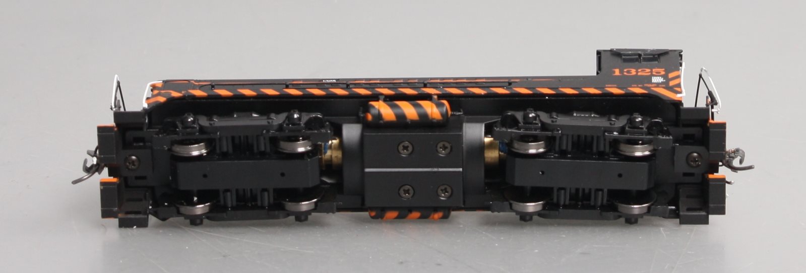 Bowser 23509 HO Southern Pacific VO-1000 Phase I Diesel Locomotive #1325