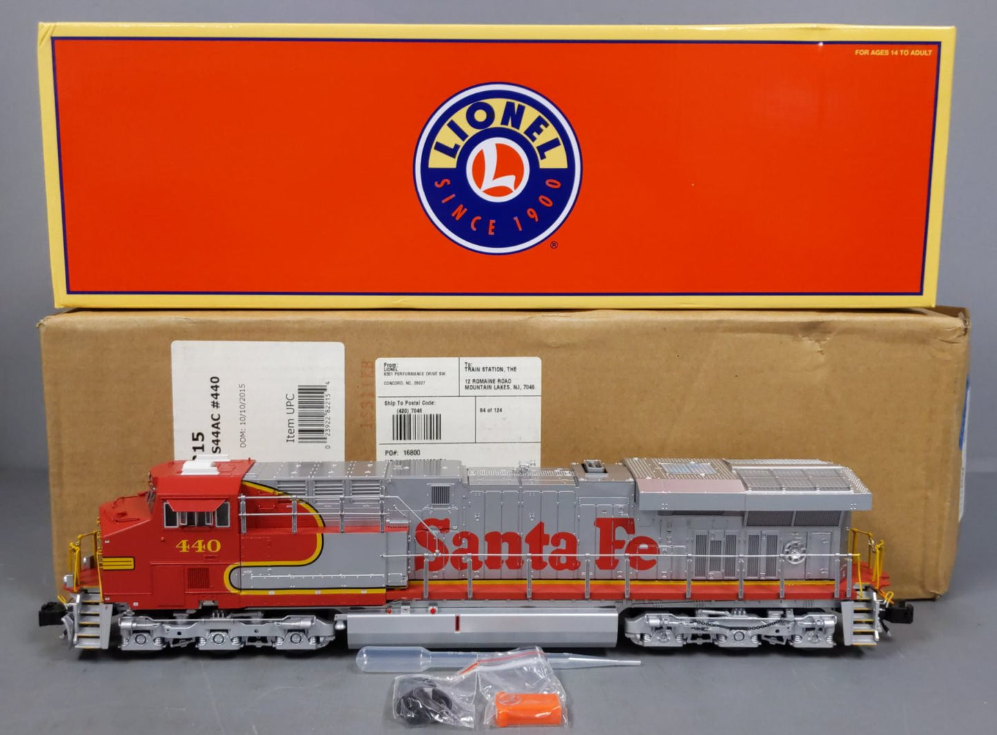 Lionel 6-82215 O Santa Fe 'Warbonnet' LEGACY Scale ES44AC Diesel Locomotive #440