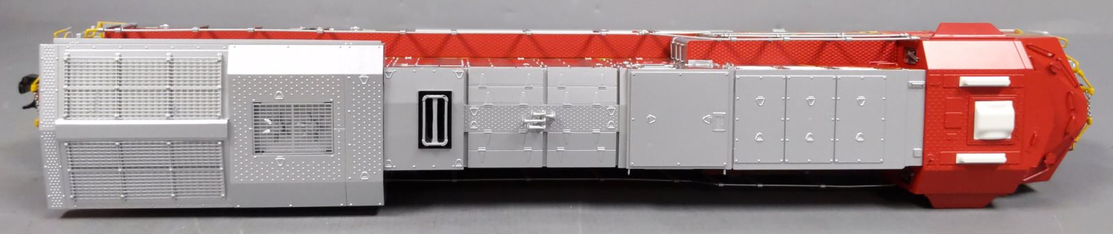 Lionel 6-82215 O Santa Fe 'Warbonnet' LEGACY Scale ES44AC Diesel Locomotive #440