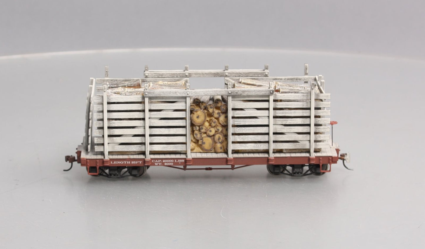 Bachmann 26899 On30 Painted & Unlettered Pulpwood Car w/ Cast Resin Load