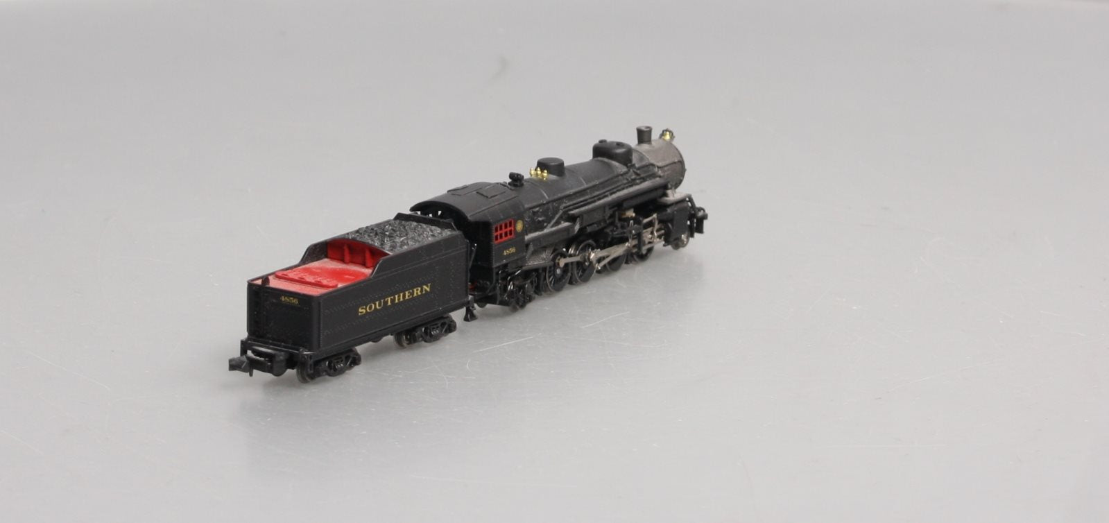 Model Power 87573 N Southern USRA 2-8-2 Mikado with Tender