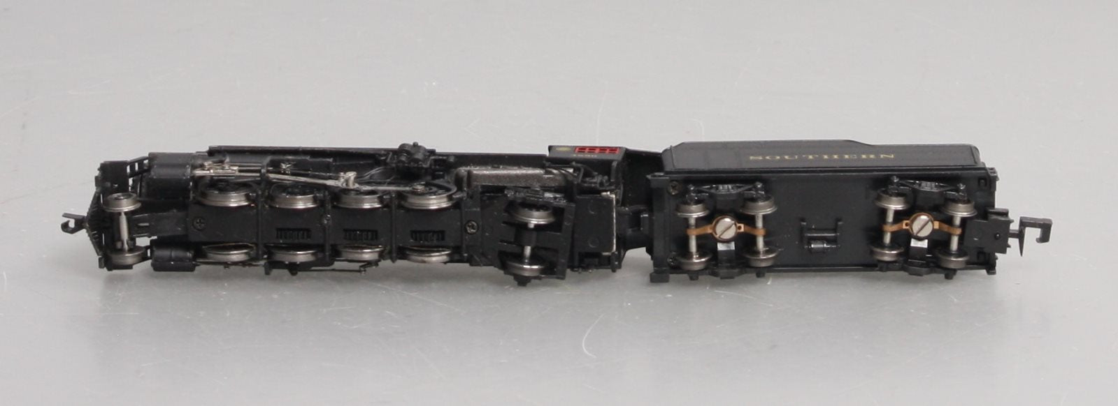 Model Power 87573 N Southern USRA 2-8-2 Mikado with Tender