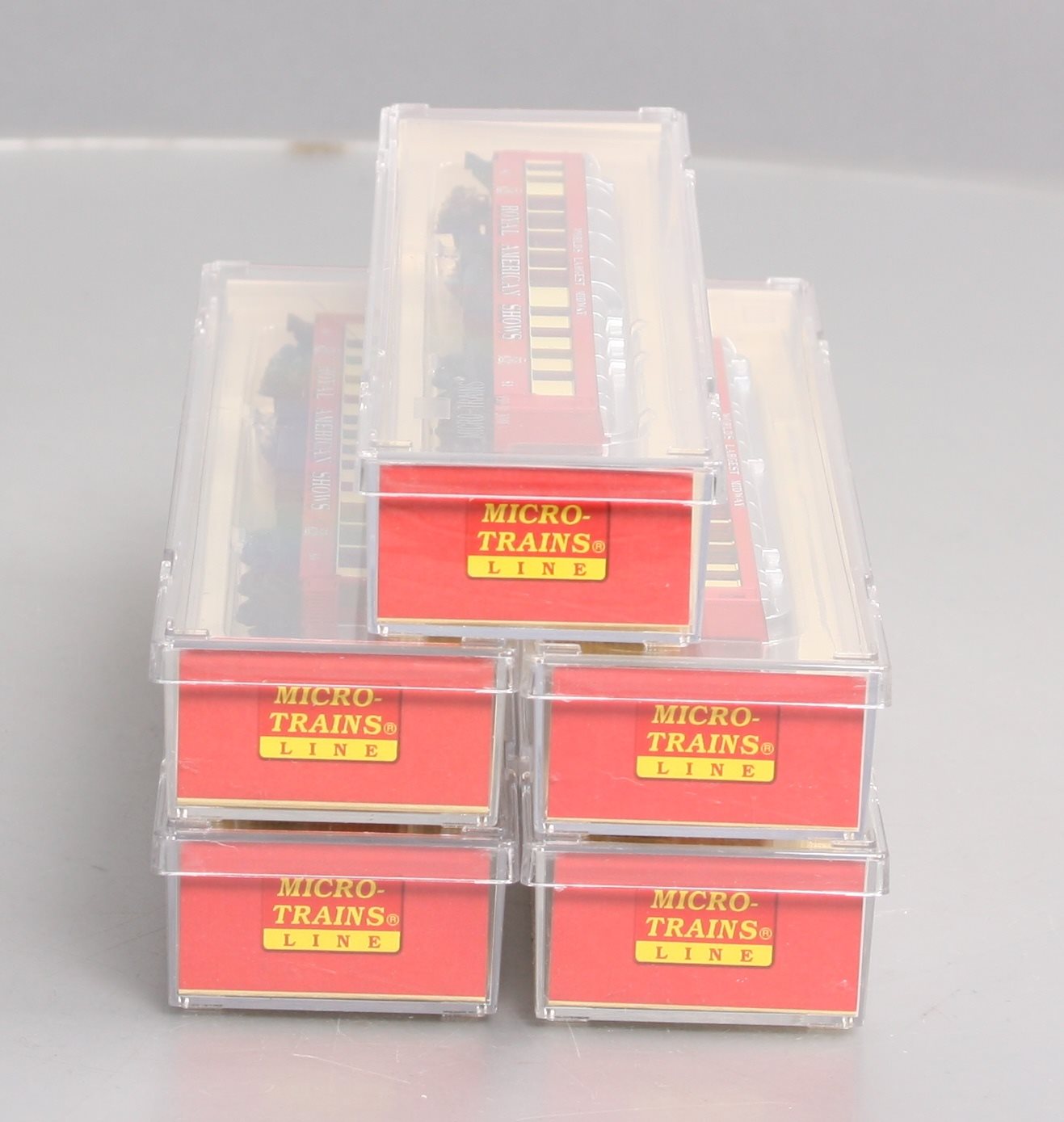 Micro-Trains 99301300 N Royal American Shows Heavyweight Passenger (Set of 5)