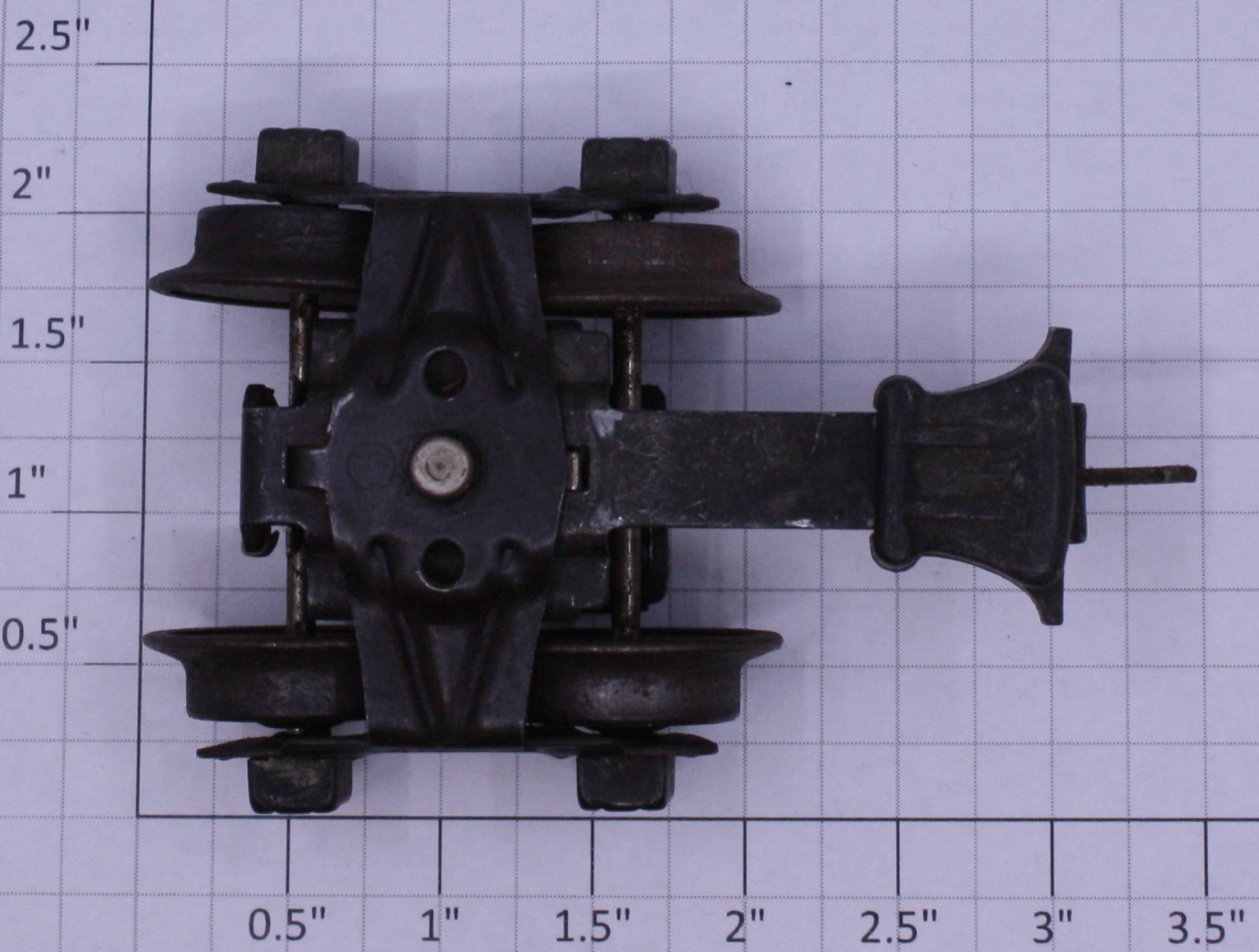 Lionel 2614-3 Prewar 4-Wheel Truck with Automatic Coupler