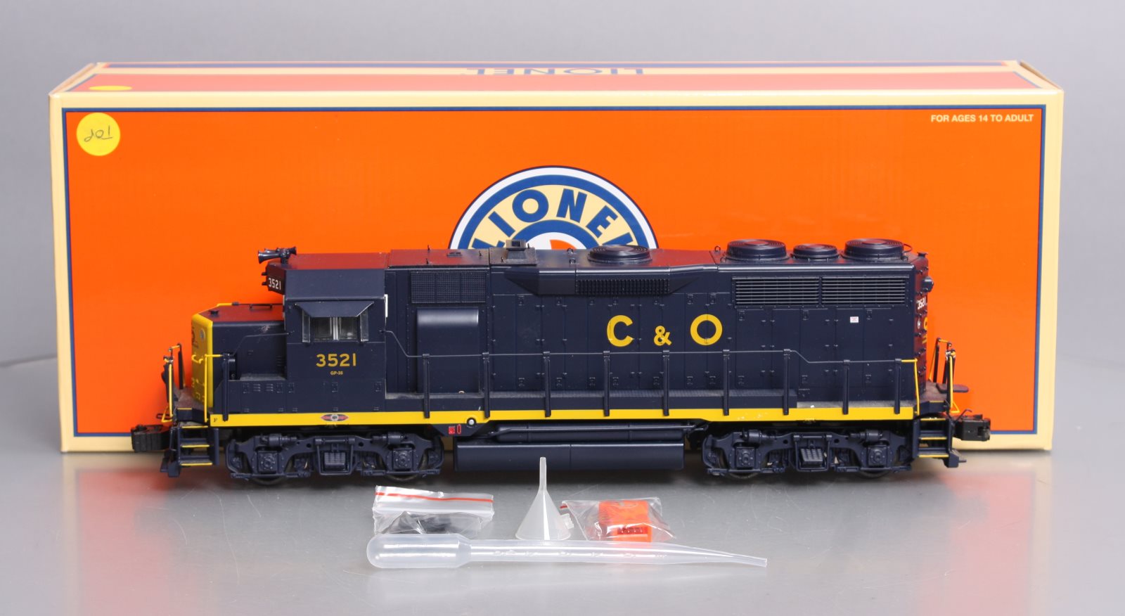 Lionel 6-38985 O Chesapeake & Ohio Legacy GP35 Diesel Locomotive #3521