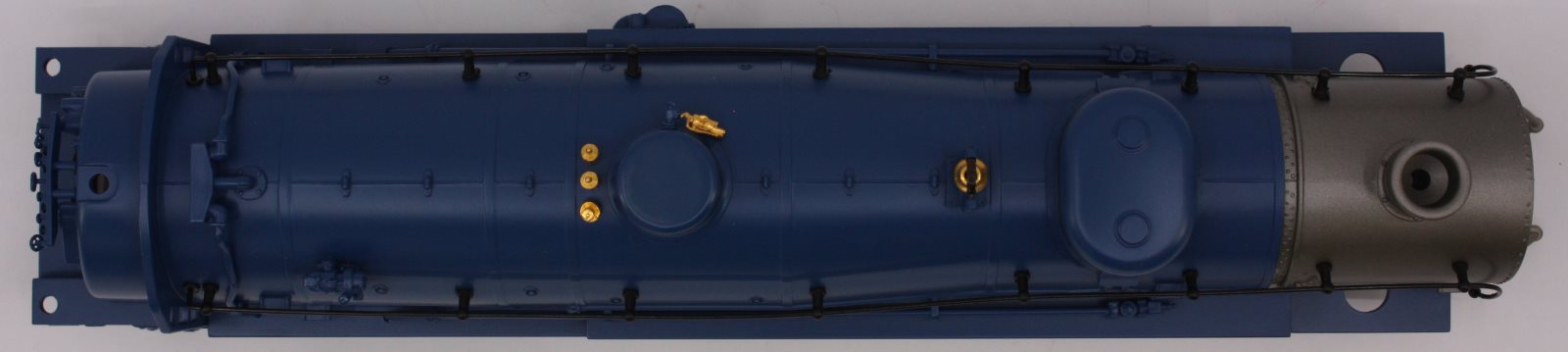 Lionel 38003-5 #831 Blue Comet Shell without Cab and Boiler Front