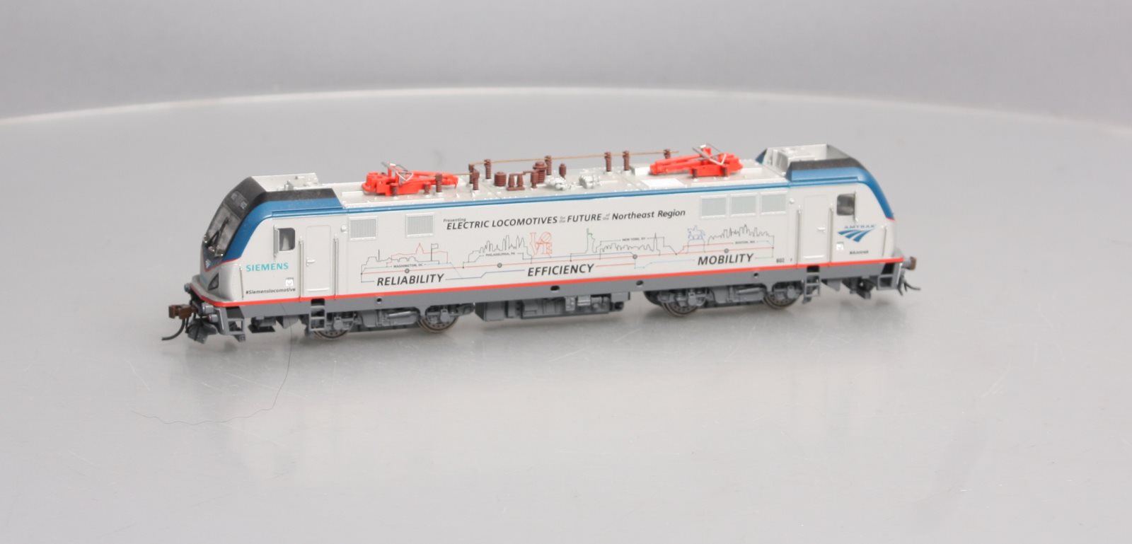 Bachmann 67406 HO Amtrak Siemens ACS-64 Electric Loco with DCC and Sound #602