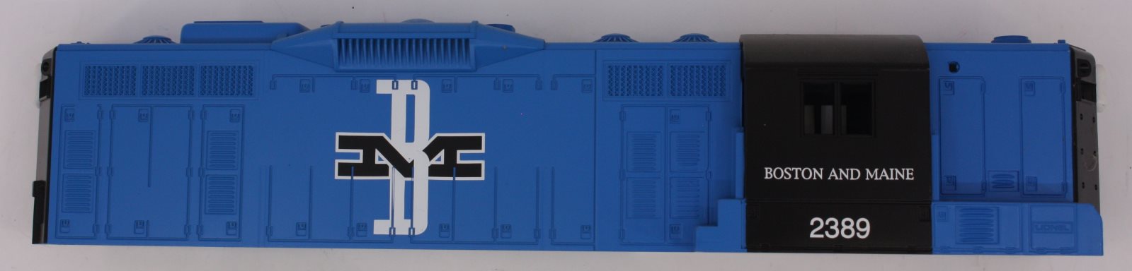 Lionel 18572-7 Boston & Maine GP-9 Diesel Body Shell #2389