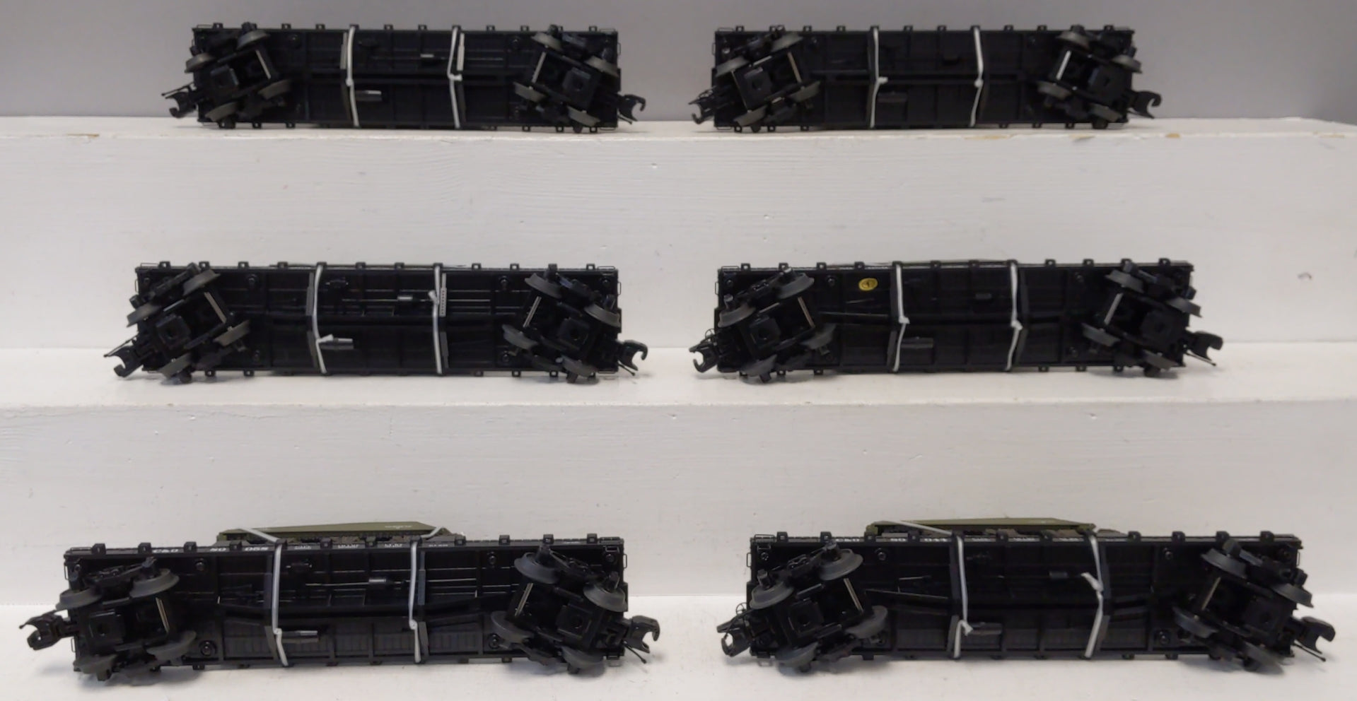 MTH 20-90545 O Chesapeake & Ohio 50-Ton 41' Wood Flat Cars (Pack of 6) MT/Box