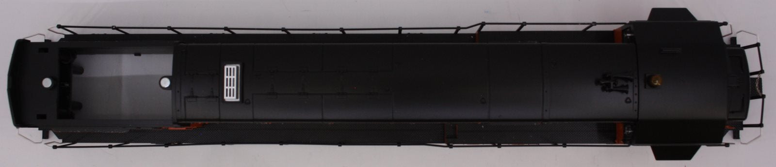 Lionel 28266-2 #5659 Milwaukee Rd U30C Non-Powered Shell